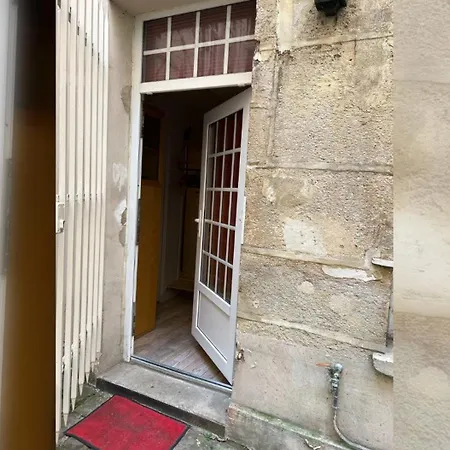 Charming 2 Bedroom In The Heart Of París