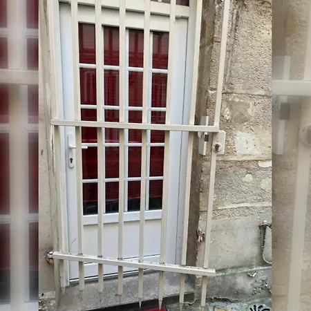 Apartamento Charming 2 Bedroom In The Heart Of