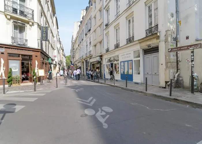 Charming 2 Bedroom In The Heart Of * Parigi