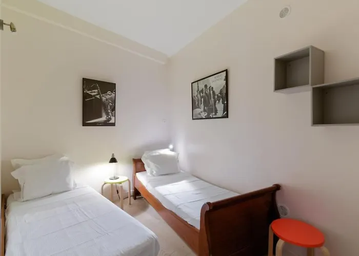 Charming 2 Bedroom In The Heart Of Parigi